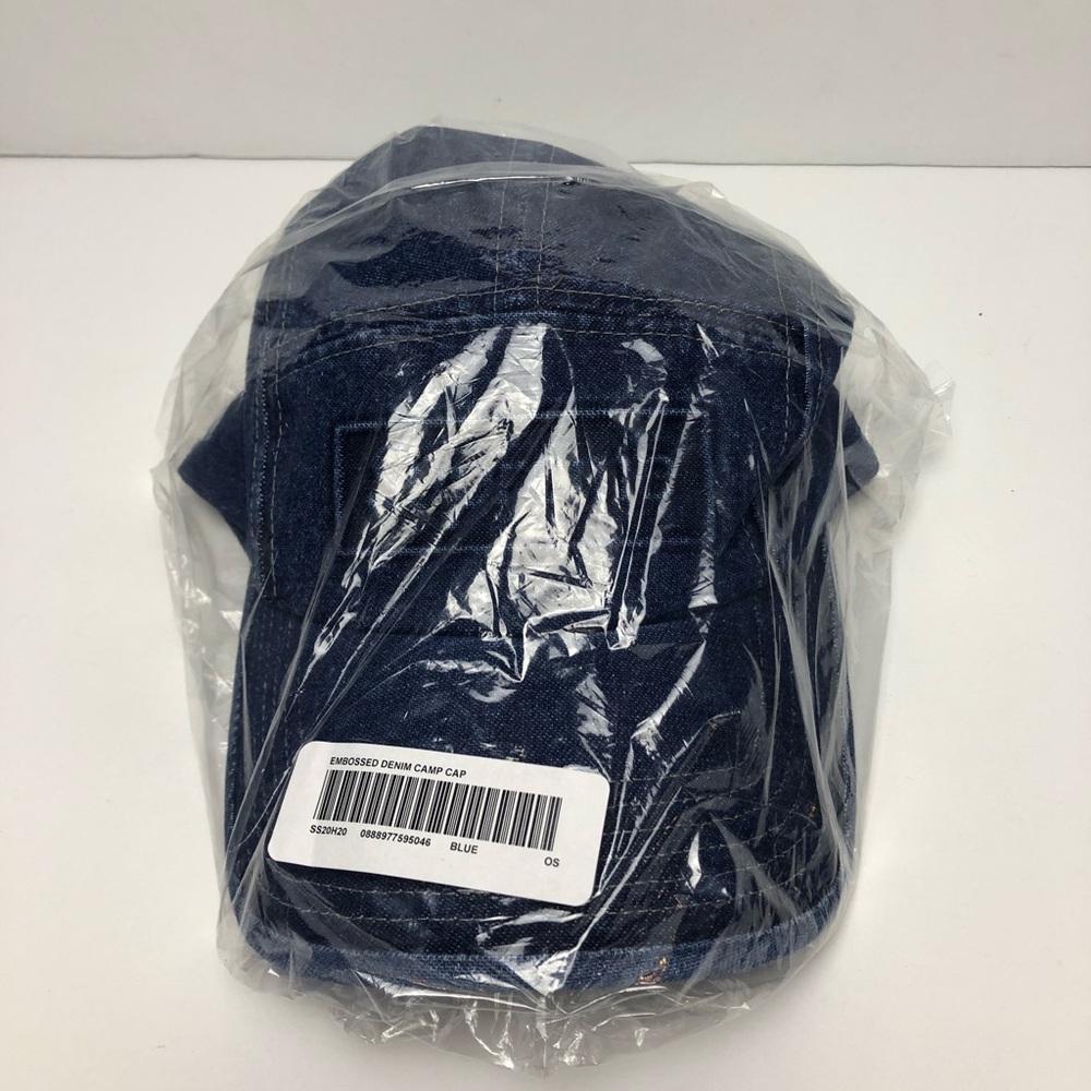 Supreme‎ hat